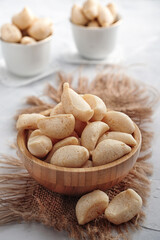 light snacks or traditional Indonesian Eid cakes which are served only when the holiday arrives, can be in the form of beans, jams etc. the sweetened picture adds interesting to taste it.