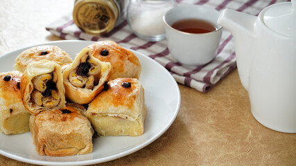 banana sponge is a typical food from Indonesia, bananas wrapped in chocolate and then wrapped in flour and then grilled. then add a sprinkling of cheese on top, make it taste more delicious and make t