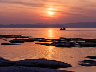 Fototapeta na wymiar Sunset on Lake Garda, in Sirmione