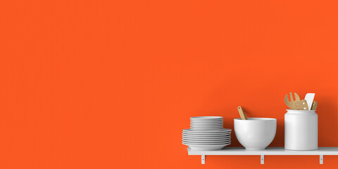 Weißes Geschirr in Küche vor Wand mit Textfreiraum