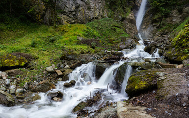 Obraz premium Panoramic view of the Gainfeld waterfall in Autumn (Bischofshofen, Salzburg county, Austria)