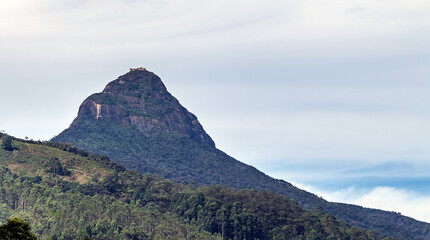 Fototapeta na wymiar Sunrise over Adam's peak, Sri Lanka