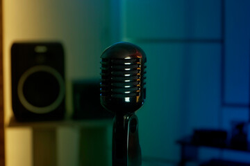 microfono colores estudio