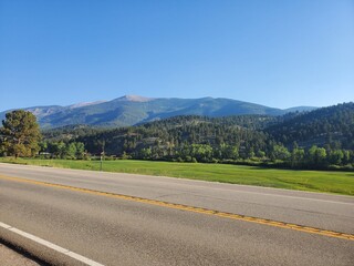road to the mountains