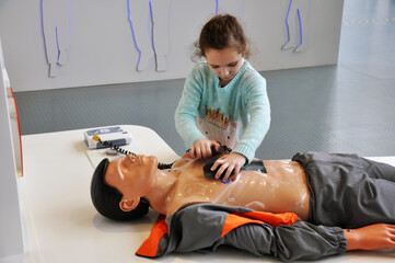 medical mannequin for teaching children first aid