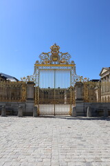 Fototapeta na wymiar Entrée principale du Château de Versailles