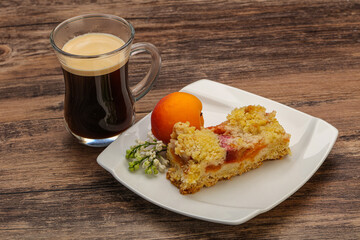 Crust pie with apricot served coffee