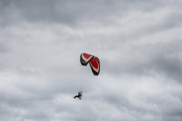 Paramotor no céu de Goiânia. Capital de Goiás.