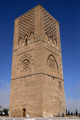 ISLAMIC ART IN MOROCCO. ISLAMIC PATTERNS IN CERAMIC, WOOD AND STONE.