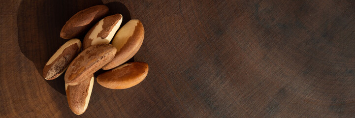 Chestnuts from Para, also known as Brazil nuts (in Portuguese: Castanha do Para or Castanha do Brasil)