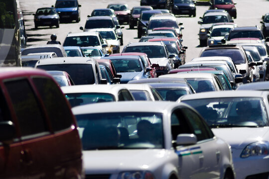 Atasco, coches atascados en una autov&iacute;a