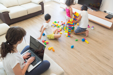 Telecommuting with children