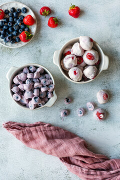 Yogurt Bites With Berries