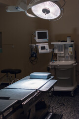 operating room with instruments and respirator