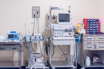 operating room with instruments and respirator