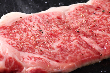 ステーキを焼く