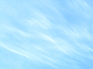 日本の田舎の風景　2月　早春の青空