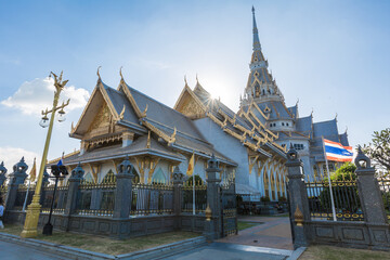 Fototapeta na wymiar Sothonwararam temple at Chachoengsao Thailand