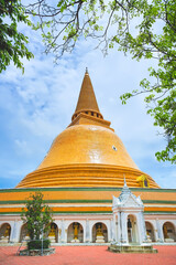 Fototapeta premium The tallest Stupa Phra Pathomchedi.