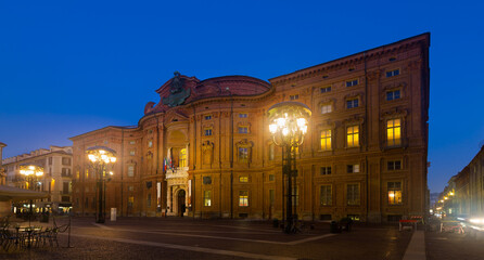 Obraz premium Palazzo Carignano building in evening time, Turin
