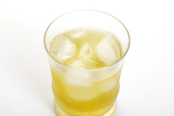 冷えた緑茶