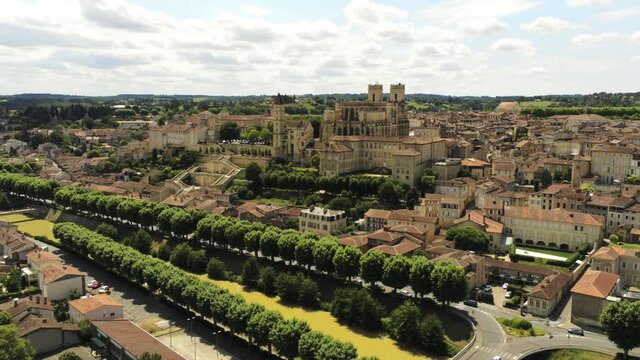 Auch city center aerial approach