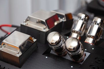 Hi Fi valve amplifier 