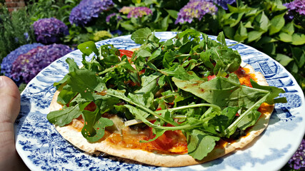 핸드메이드 루콜라 피자