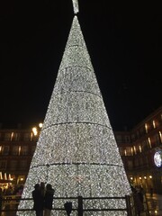 Naklejka premium christmas tree at night