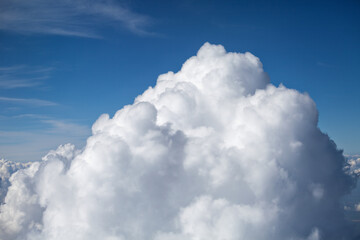 Obraz na płótnie Canvas Fluffy cloud like abstract white mountain