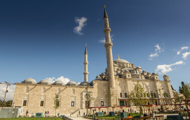 Fototapeta na wymiar fatih mosque. 4k footage in turkey