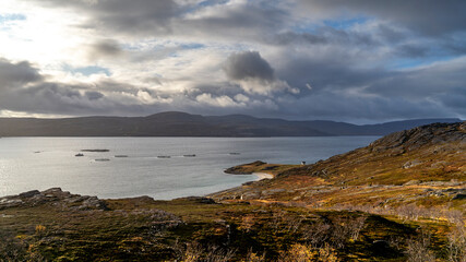 K&uuml;stenlandschaft an der Fernstrasse 889 nach Havoysund, Finnmark, Norwegen 