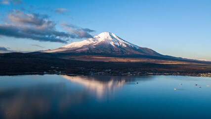 Fototapeta na wymiar Inverted Mt Fuji from Lake Yamanaka, Japan