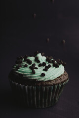 Cupcake de chocolate con menta