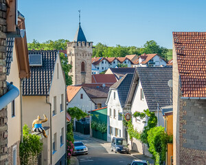 Ausblick auf den Glockenturm von Udenheim