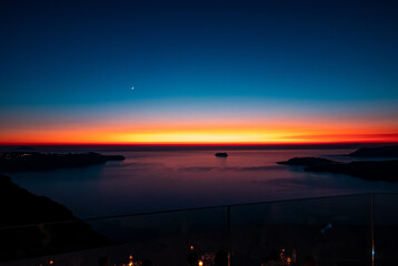 Santorini's magic and romantic Atmosphere