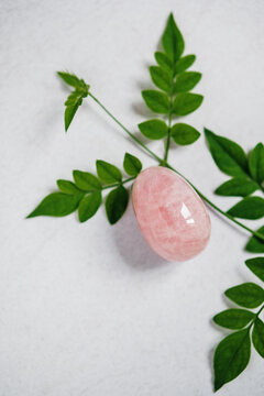 Pink quartz yoni egg