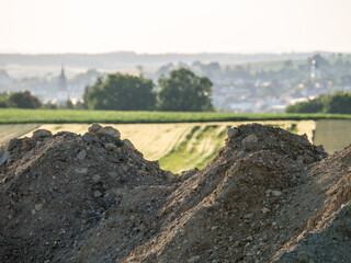Baumaterialien auf Baustelle
