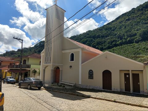
Catholic church Natural photo without filter Fabiano Dias +55 22 998517099
