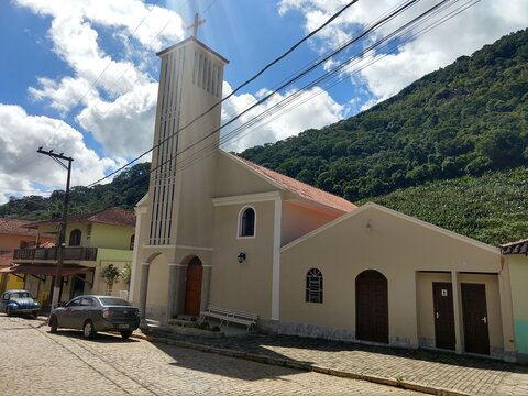 Catholic church Natural photo without filter Fabiano Dias +55 22 998517099