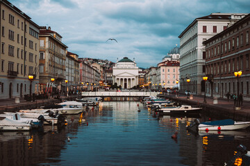 Naklejka premium Ponte Rosso In Trieste, Italy