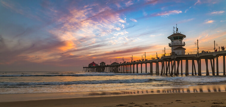 Sunset by the Huntington Beach Pier in California