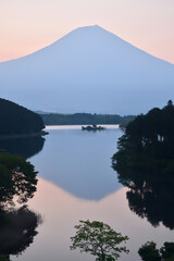 夜明け前の逆さ富士、田貫湖