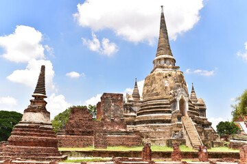 Fototapeta premium ฺีMong-khol-borpit temple in the Ayut-tha-ya period about 417 years ago.