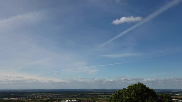 Wolken &uuml;ber der Schw&auml;bischen Alb - Kameraschwenk