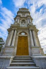 Obraz premium Clocktower of Dolmabahce Palace in Istanbul / Turkey 