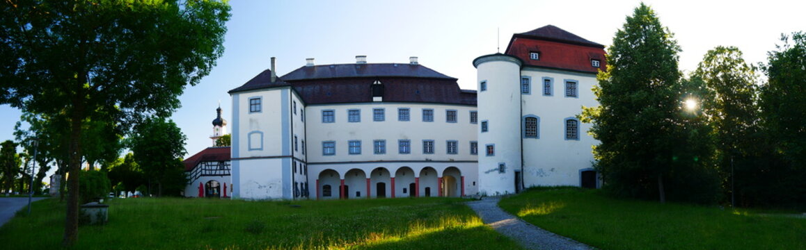 Laupheim, Deutschland: Panorama ums Schloss Gro&szlig;laupheim