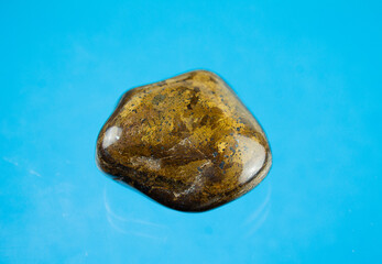 Bronzit, Enstalit, bronzite, Handschmeichler, worry stone, Heilstein, healing stone