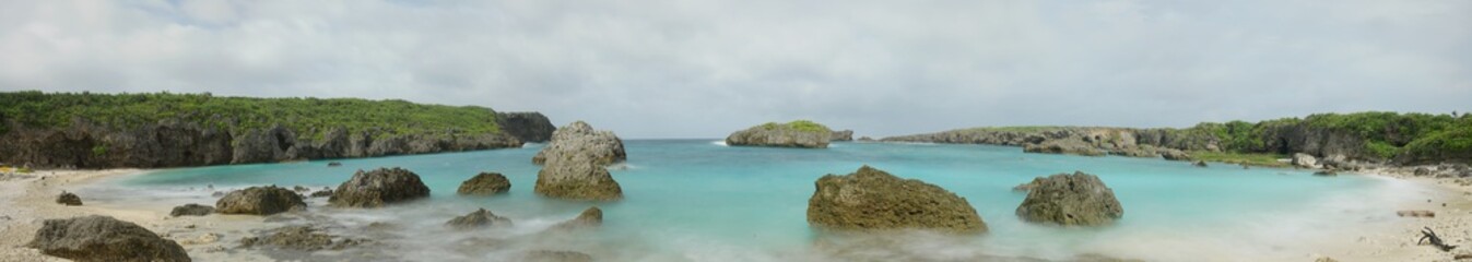 Fototapeta premium Okinawa,Japan-June 22, 2020: Panoramic view of Nakanoshima beach in Shimojishima island, Okinawa, Japan 
