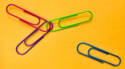 Bleib nicht Allein - Werde Teil des Teams - Teamwork